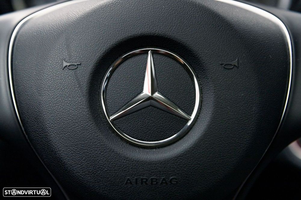 Mercedes-Benz CLA 200 (CDI) d Orange Art Edition - 29