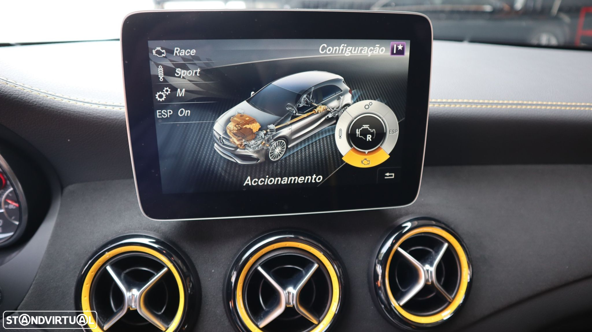 Mercedes-Benz A 45 AMG 4-Matic - 32