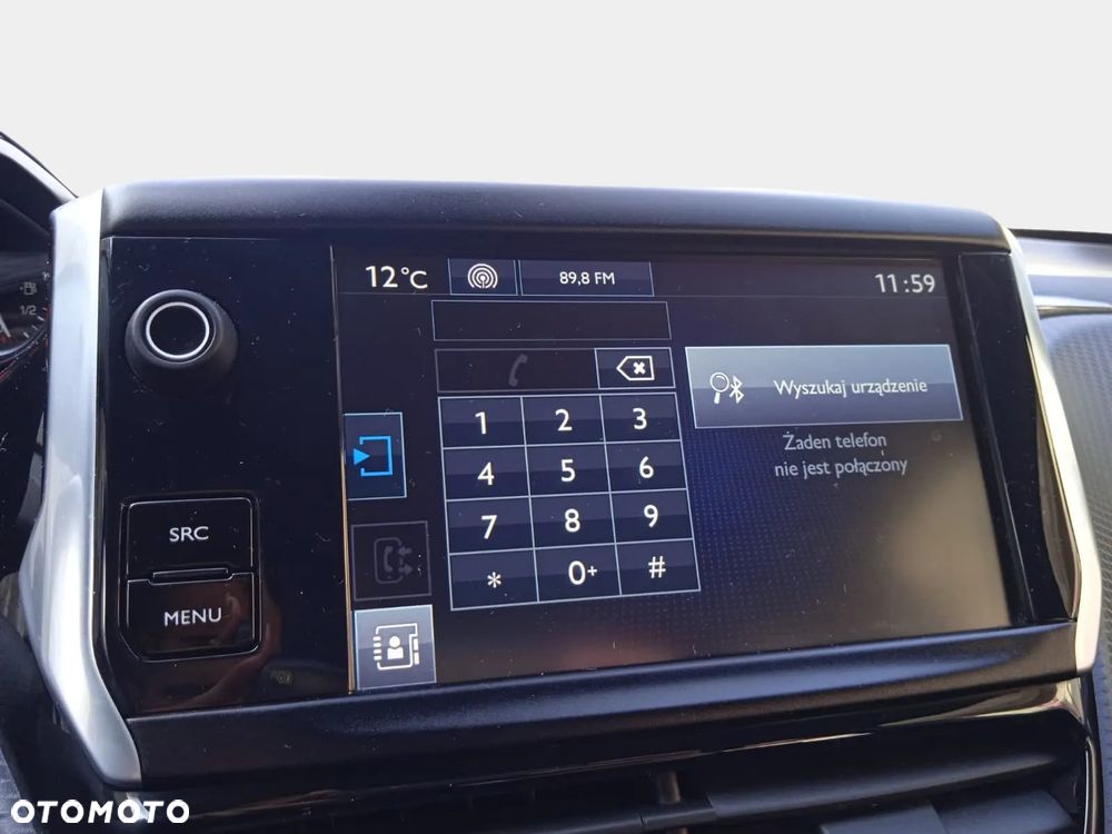 Peugeot 2008 1.2 Pure Tech Style S&S - 23