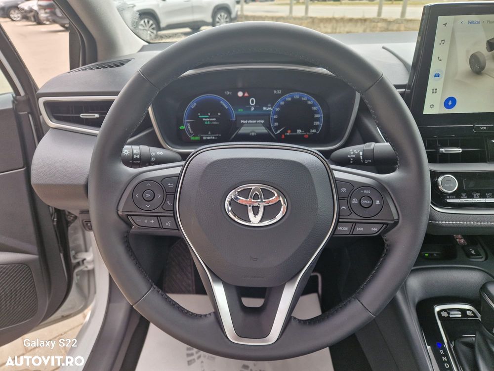 Toyota Corolla 1.8 HSD Business - 13