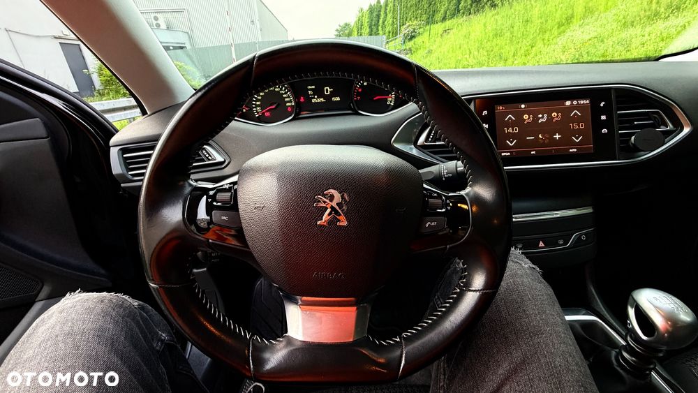 Peugeot 308 PureTech 130 GPF Stop & Start Active Business-Paket - 18