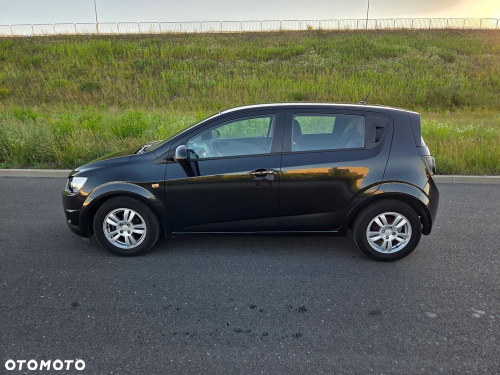 Chevrolet Aveo 1.2 LT - 4