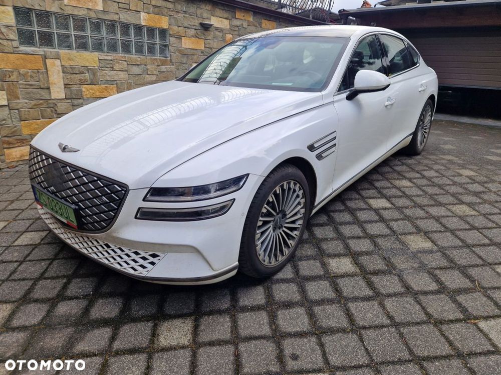 Hyundai Genesis - 3