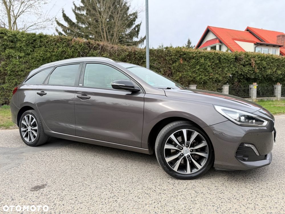 Hyundai i30 1.4 T-GDI DCT Premium - 11