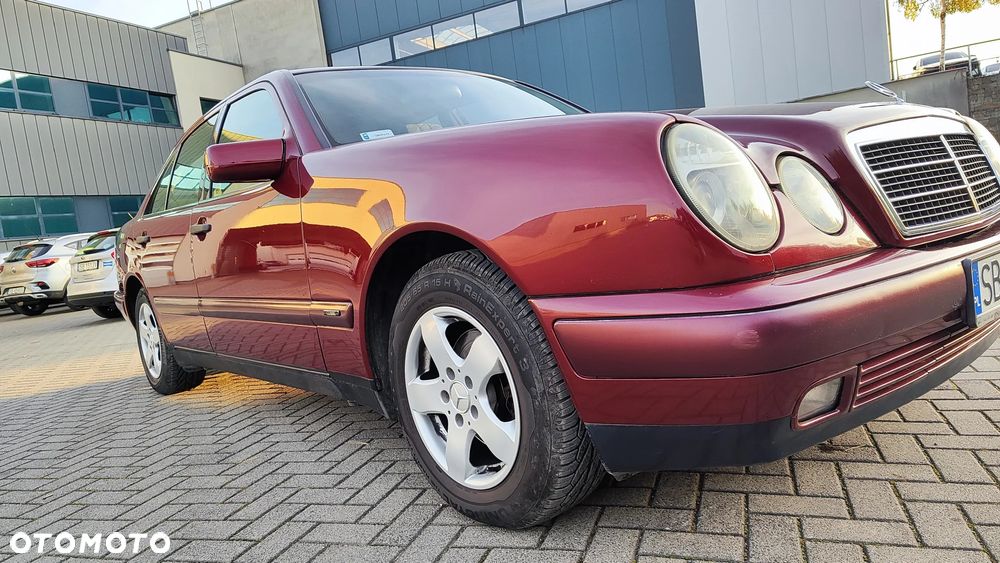 Mercedes-Benz Klasa E 200 CDI Elegance - 5