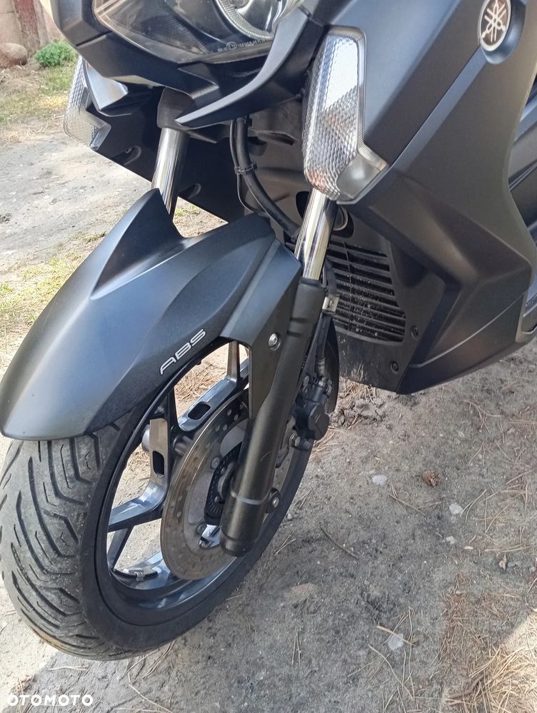 Yamaha X-max - 5