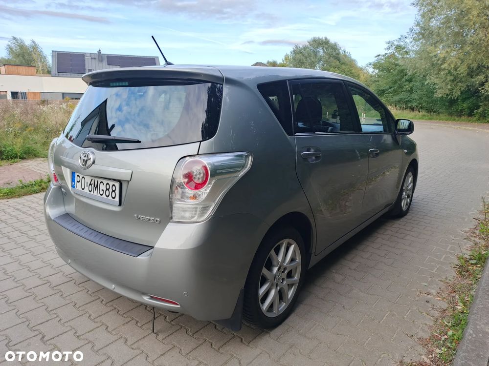 Toyota Verso 1.8 Prestige - 4