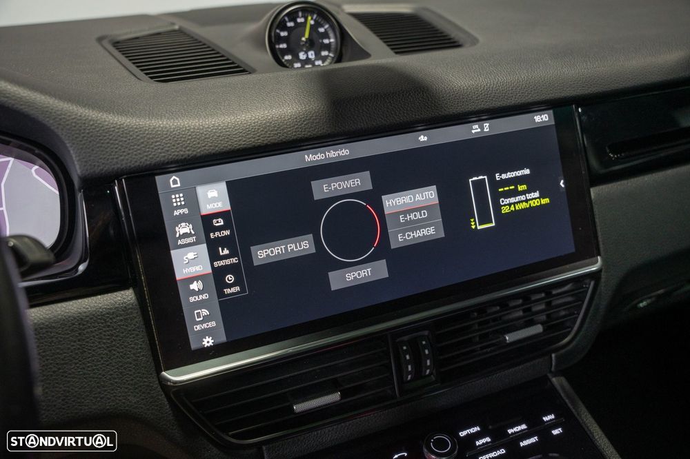 Porsche Cayenne Coupé E-Hybrid - 26