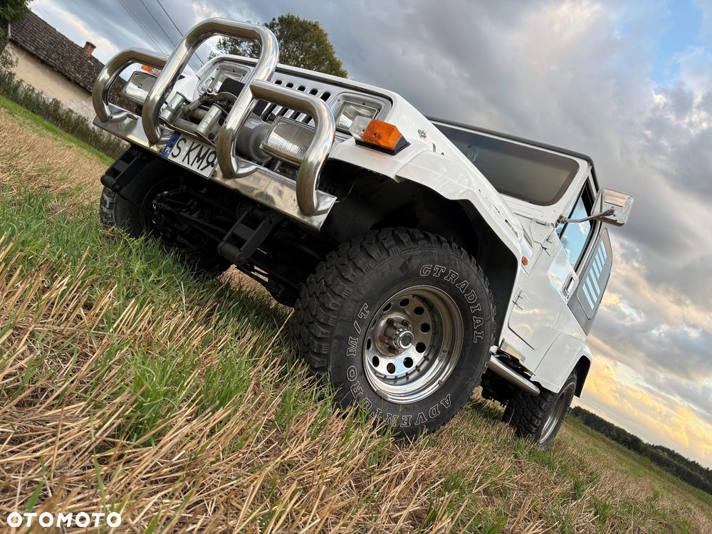 Jeep Wrangler 2.5L - 13