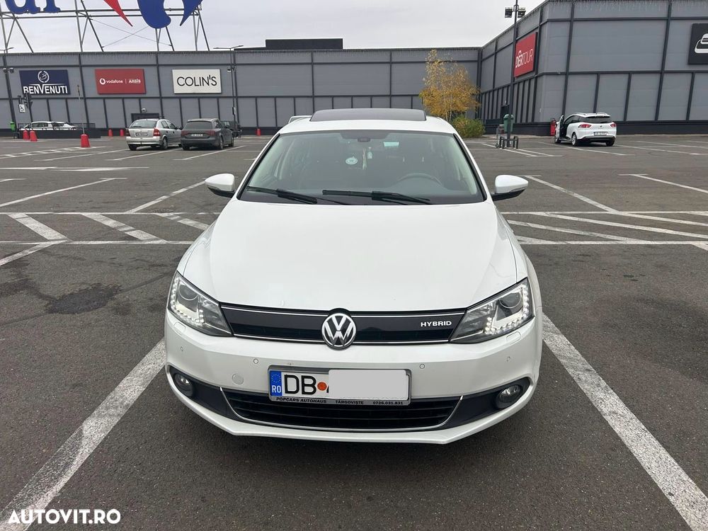 Volkswagen Jetta - 2