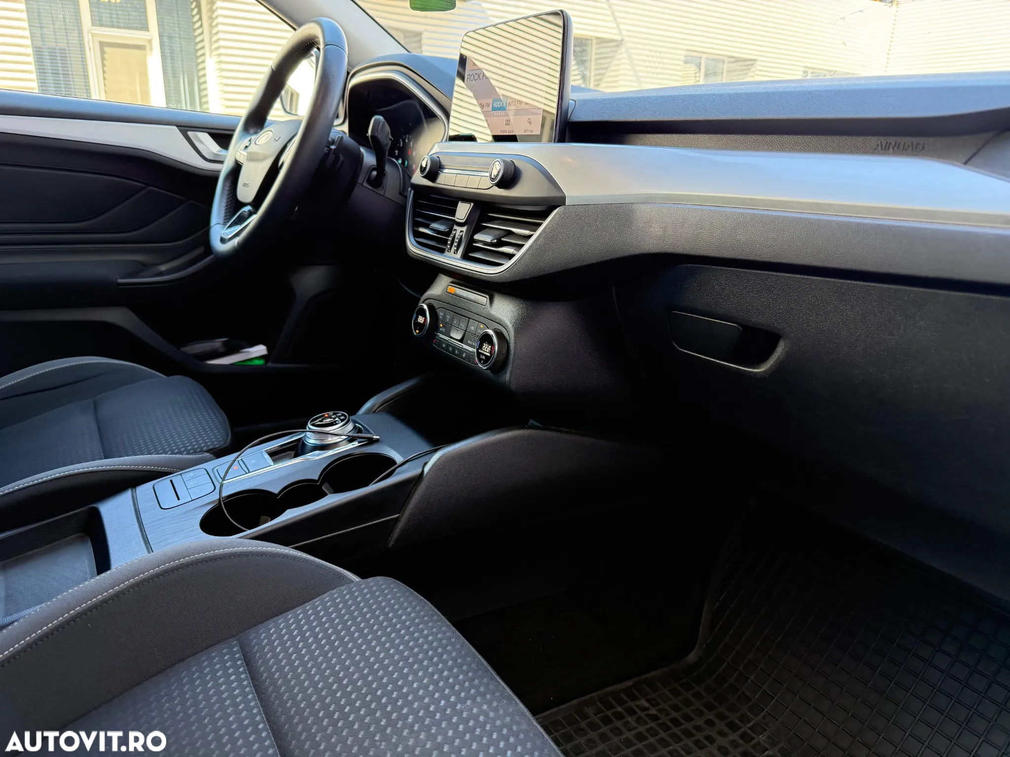 Ford Focus 1.0 EcoBoost Trend Edition - 23