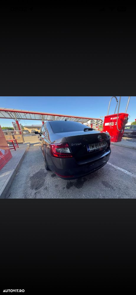 Skoda Octavia 2.0 TDI DSG Style - 3