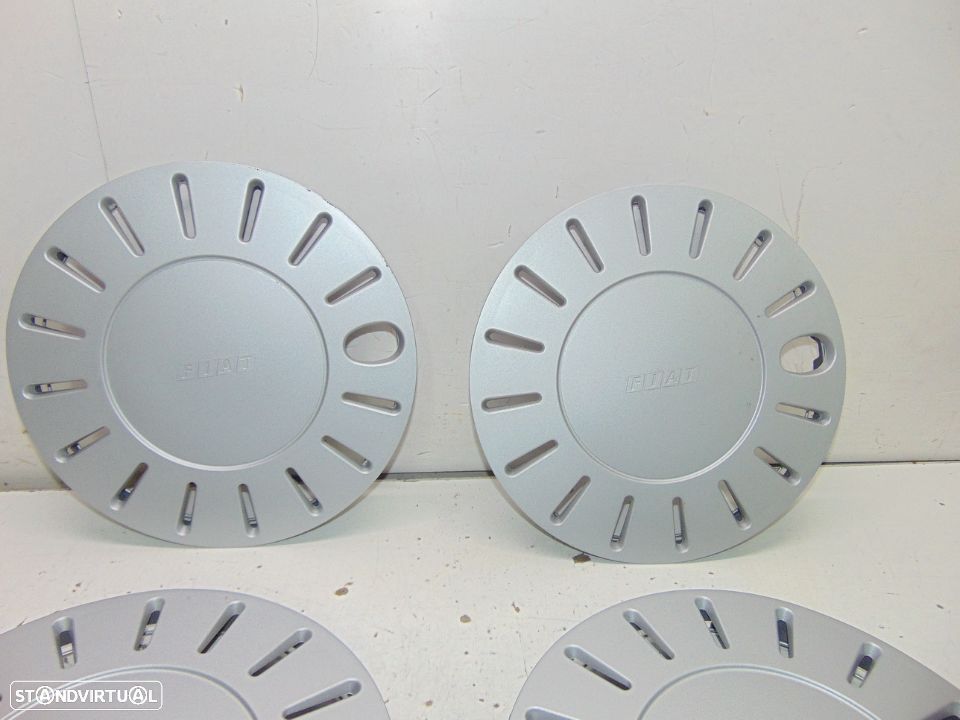 Fiat b 632 tampões de roda - 3