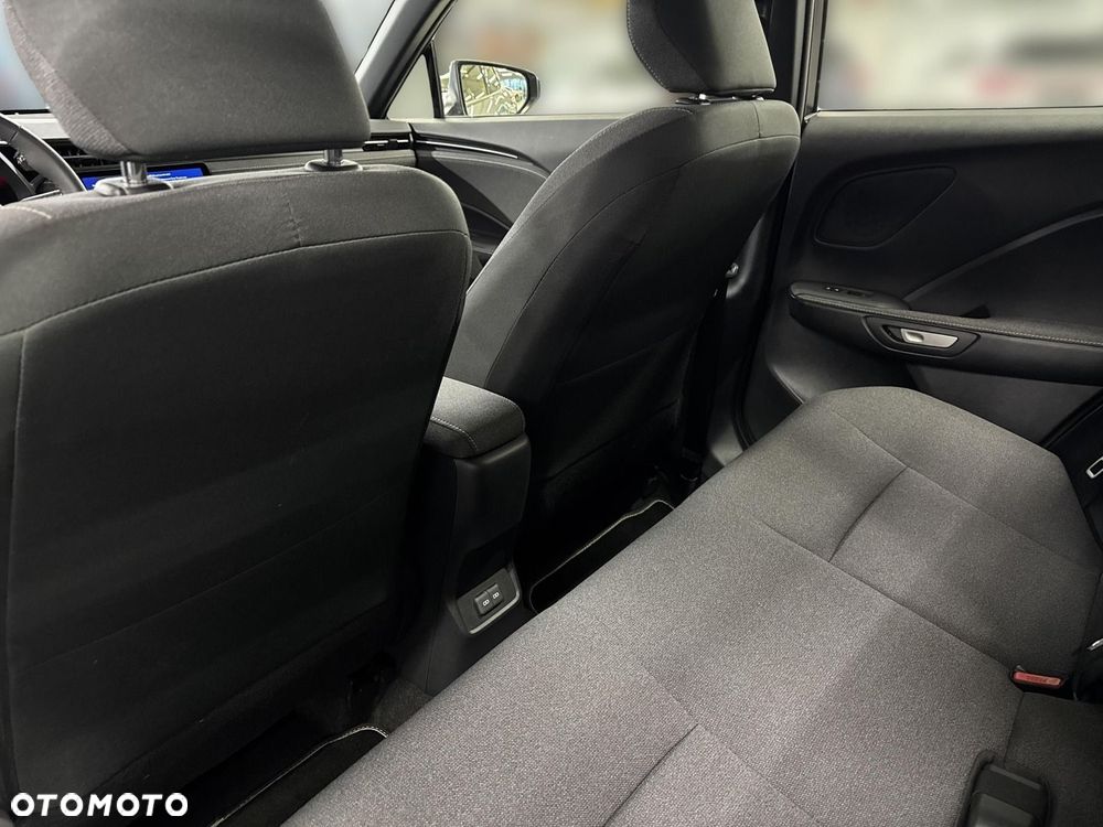 Lexus LBX 1.5 Hybrid - 12