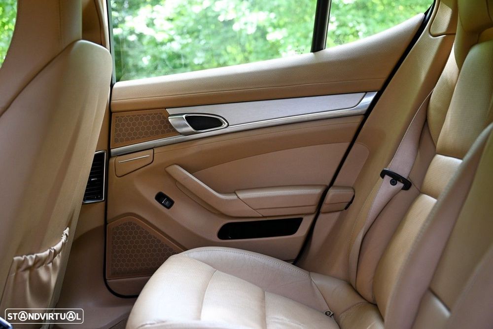 Porsche Panamera S Hybrid J19 - 50