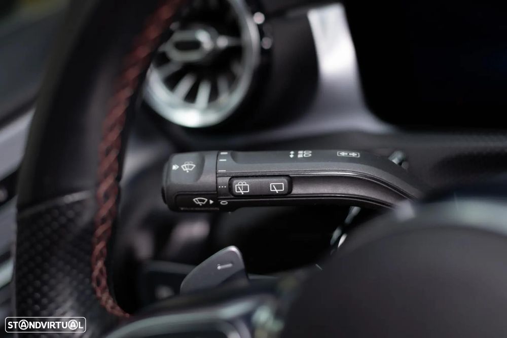 Mercedes-Benz A 250 e 8G-DCT AMG Line Advanced - 29