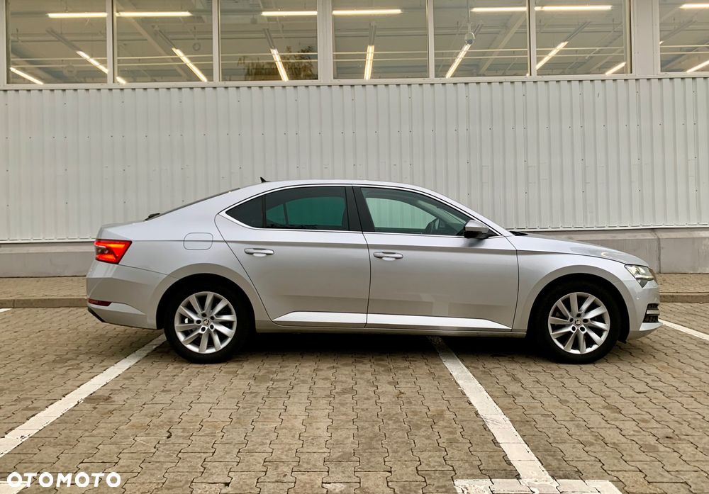 Skoda Superb 1.5 TSI Ambition DSG - 6
