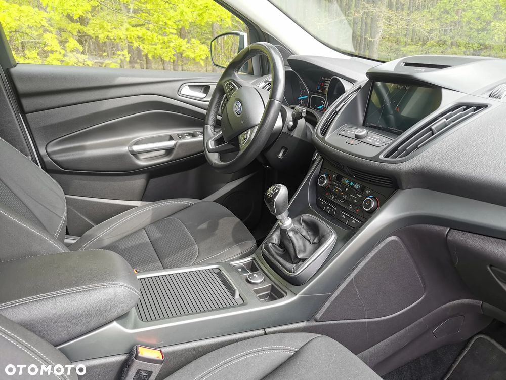 Ford Kuga 1.5 EcoBoost 2x4 Titanium - 7