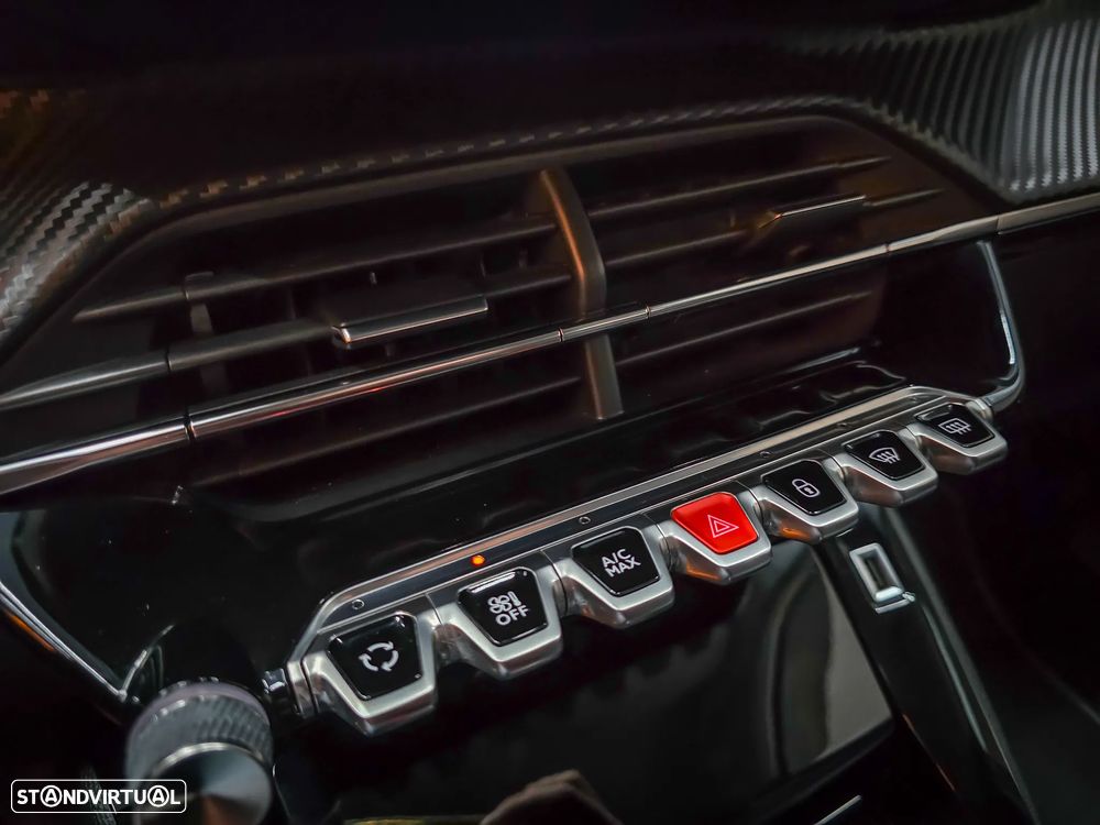 Peugeot 2008 PureTech 130 EAT8 Allure - 36