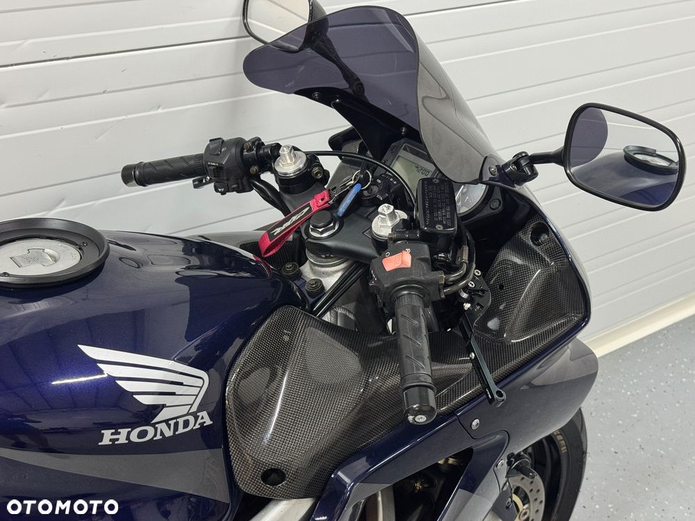 Honda CBR - 12