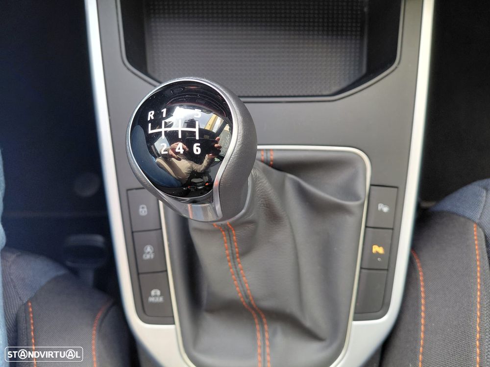 SEAT Arona 1.0 TSI FR - 24