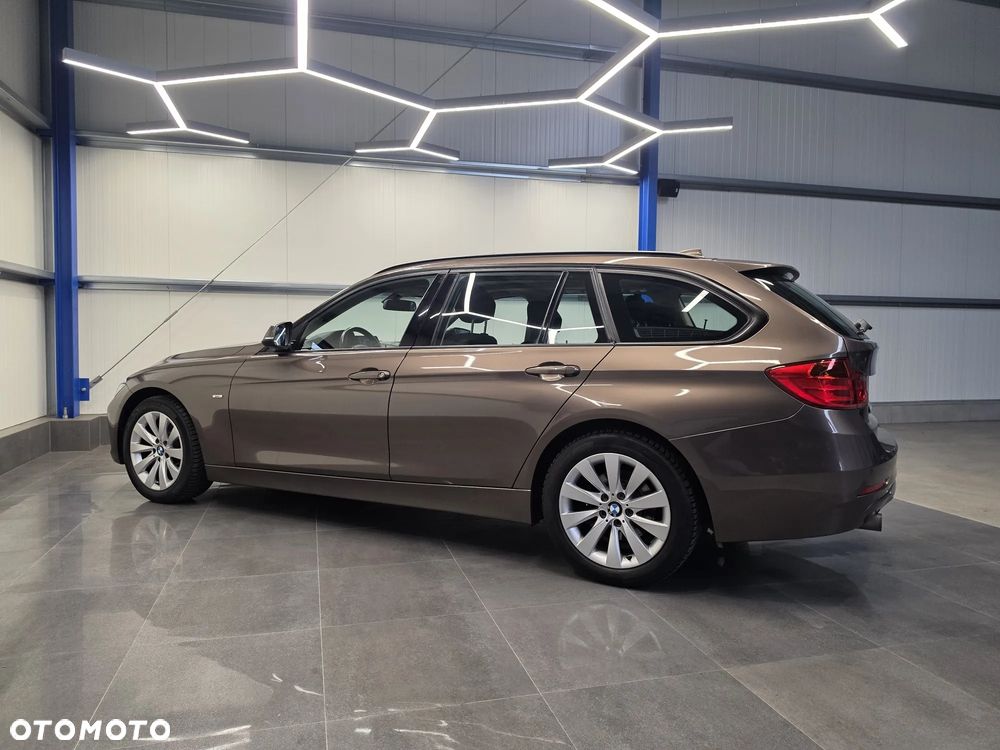 BMW Seria 3 318d Modern Line - 11