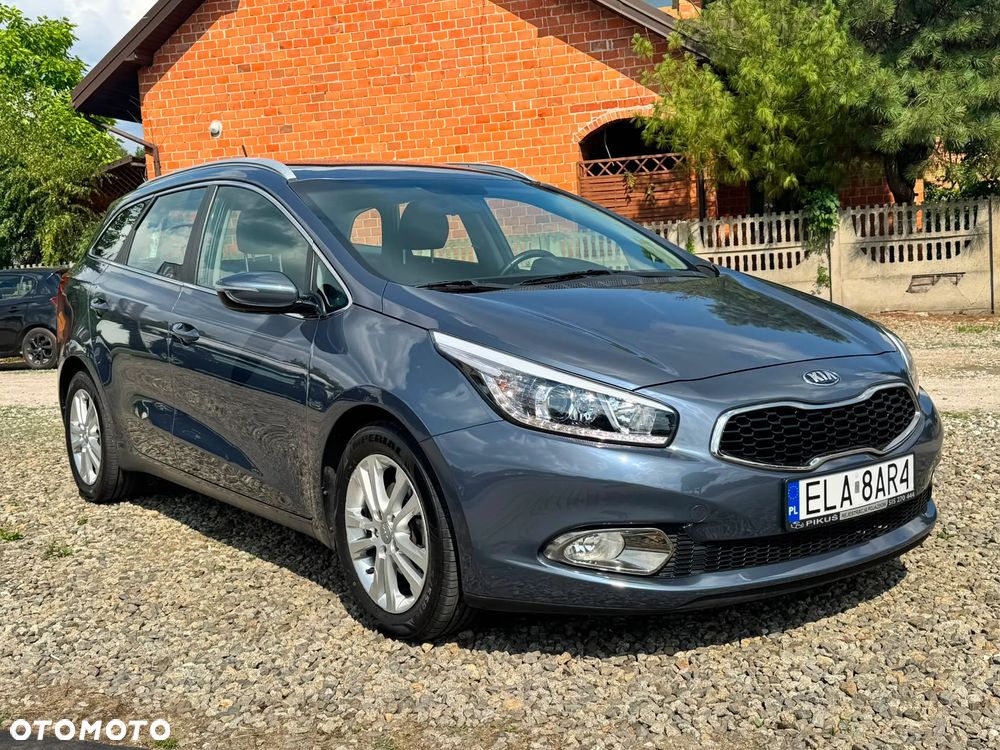 Kia Ceed - 9