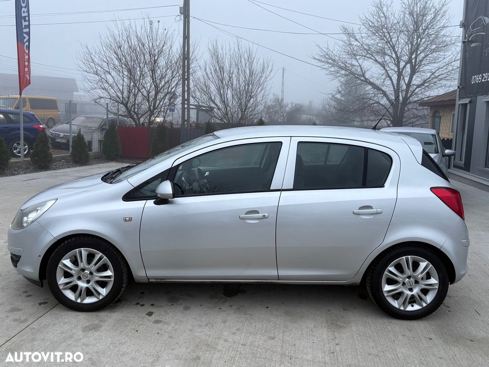 Opel Corsa 1.2 16V Enjoy - 5