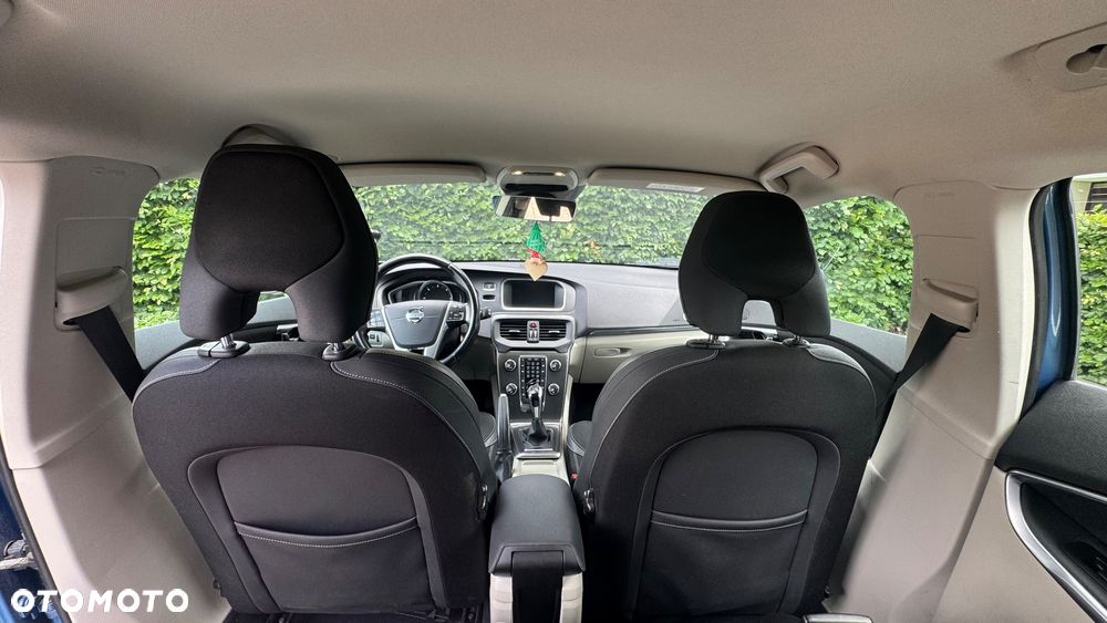 Volvo V40 D2 Momentum - 17