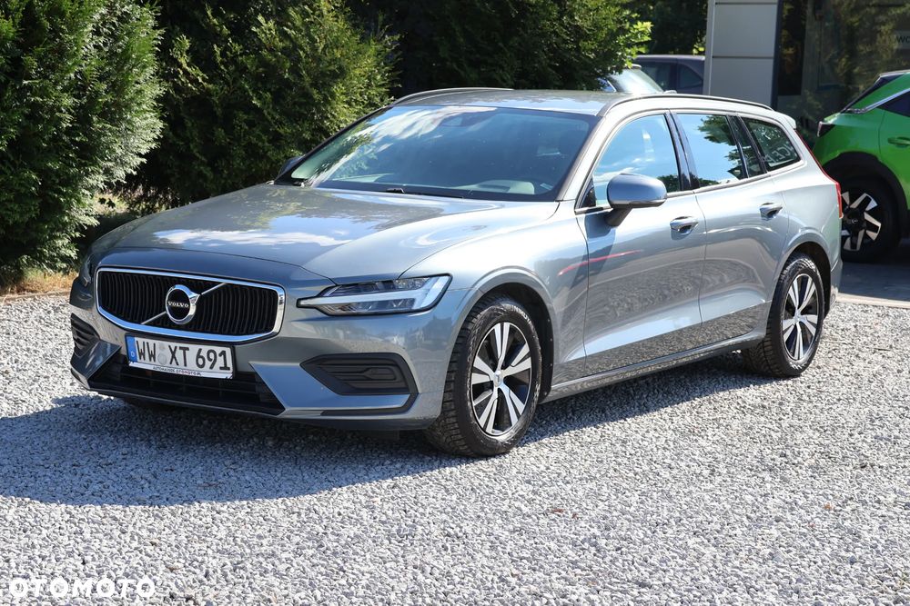 Volvo V60 D3 Momentum Pro - 1