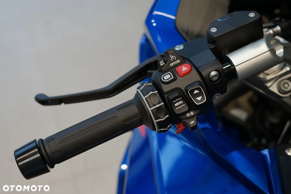 BMW R - 15