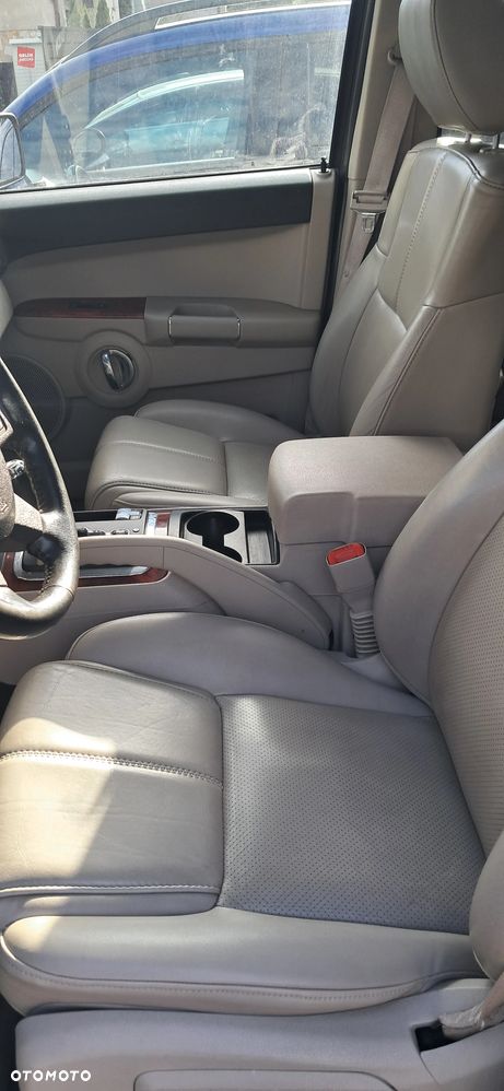Jeep Commander - 12