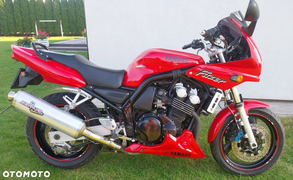 Yamaha FZS - 1