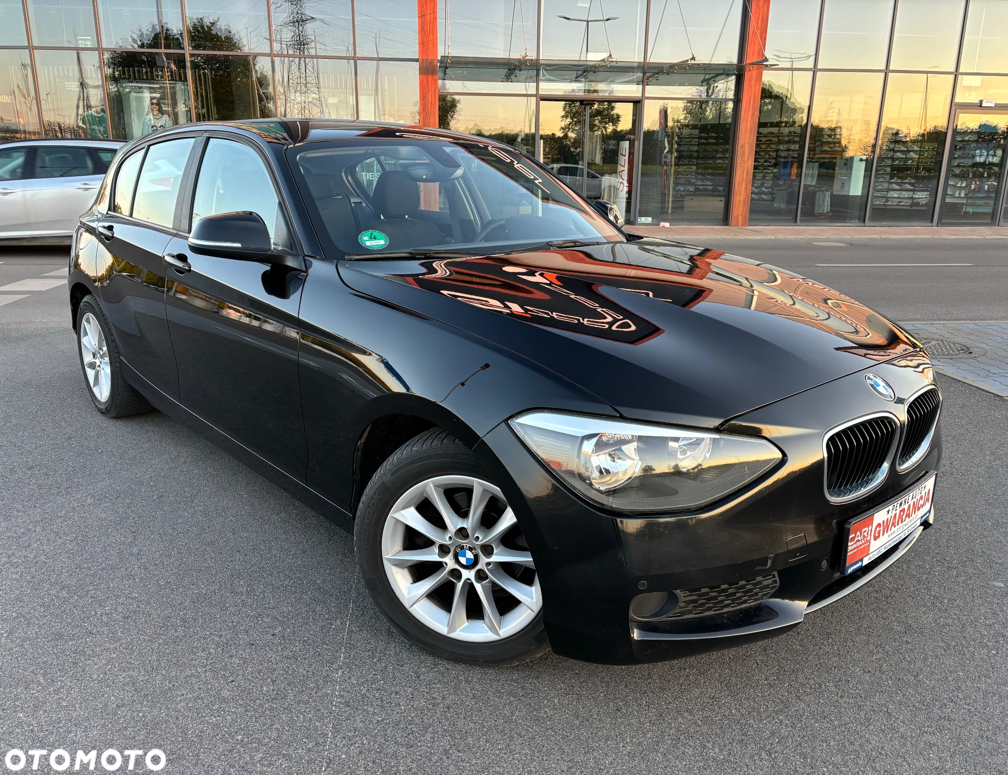 BMW Seria 1 118i - 3