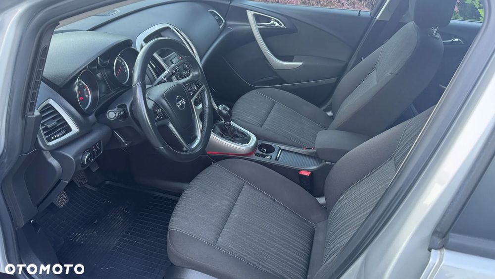 Opel Astra 1.4 Turbo - 9