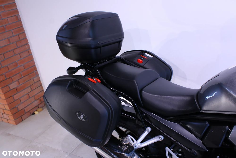 Suzuki GSX - 15