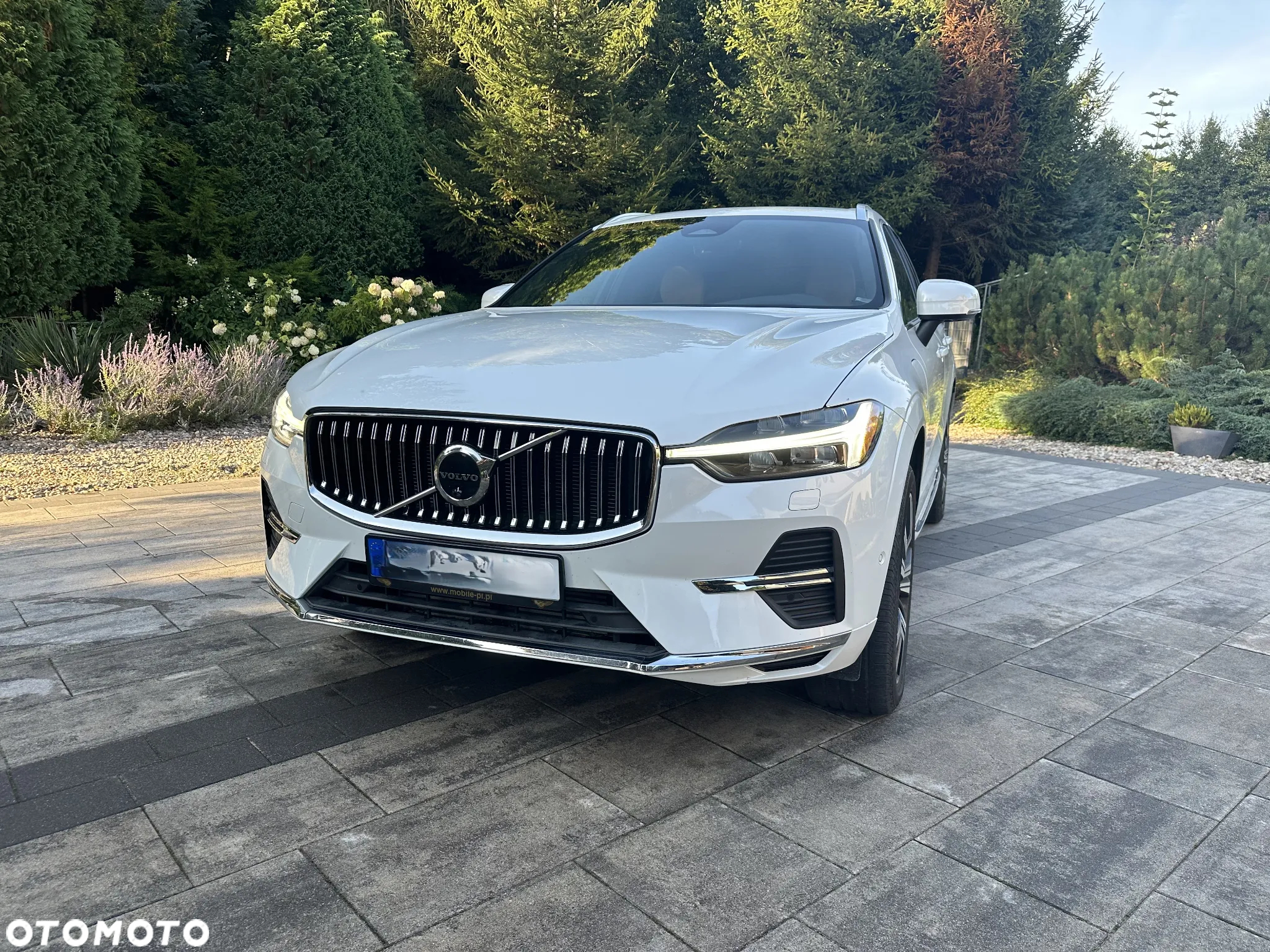 Volvo XC 60 T8 AWD Recharge Geartronic RDesign - 2