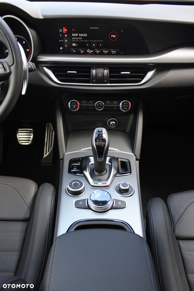 Alfa Romeo Stelvio 2.2 JTDM Veloce Q4 - 11
