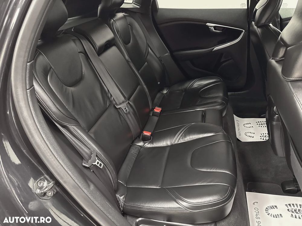 Volvo V40 D2 ECO Momentum - 8