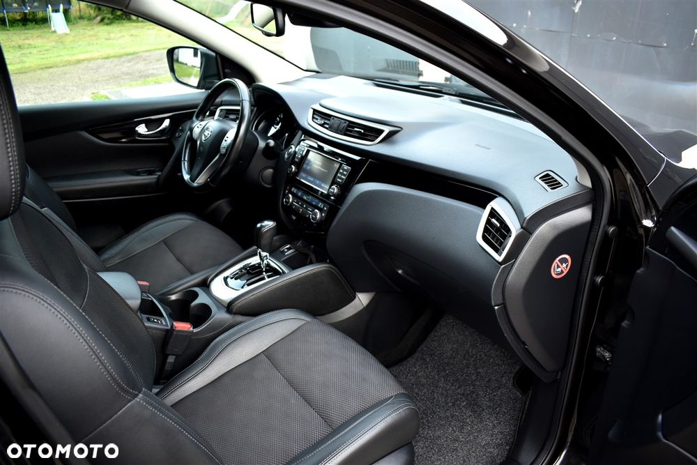 Nissan Qashqai 1.2 DIG-T Xtronic 360 - 23