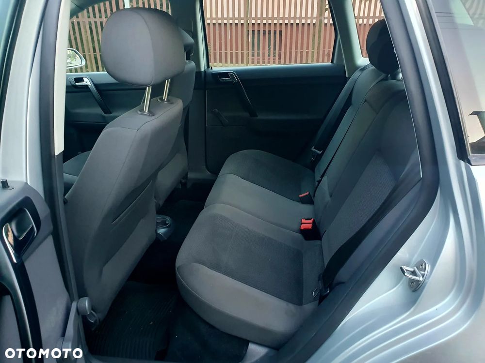Volkswagen Polo 1.4 16V Comfortline - 8