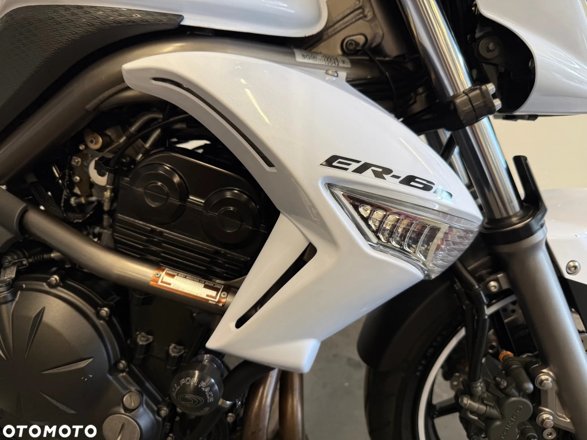 Kawasaki ER - 32