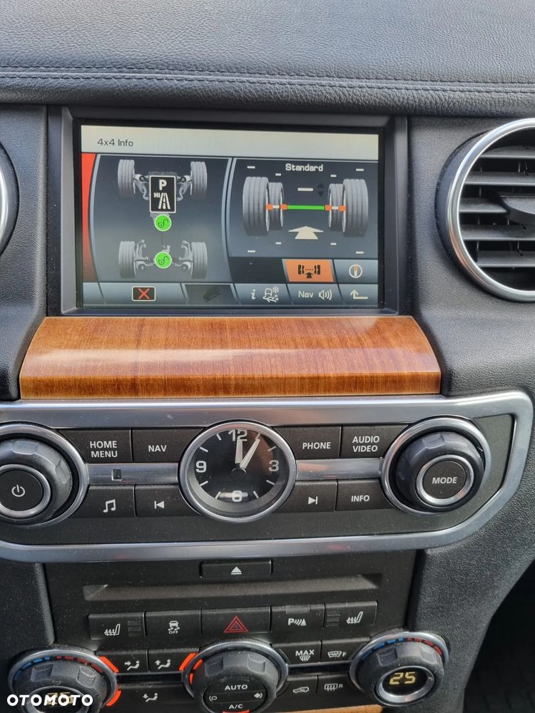 Land Rover Discovery IV 3.0D V6 HSE - 8