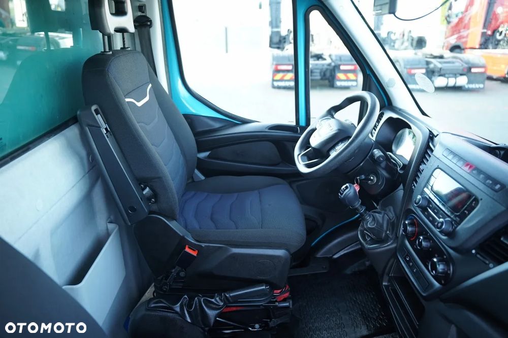 Iveco DAILY 35 - 160 / KONTENER - 4,3 M / IZOTERMA / WINDA DHOLLANDIA - 750 KG / BLIŹNIAK / SPROWADZONY / EURO 6 - 25
