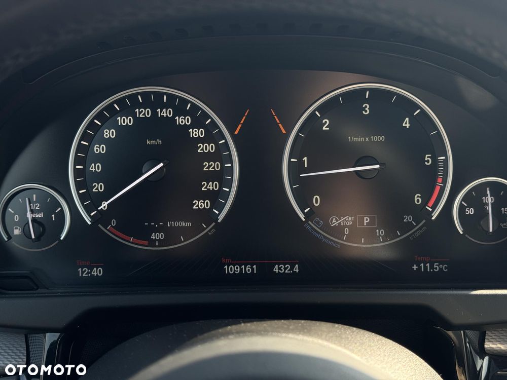 BMW X5 xDrive30d Sport-Aut - 32