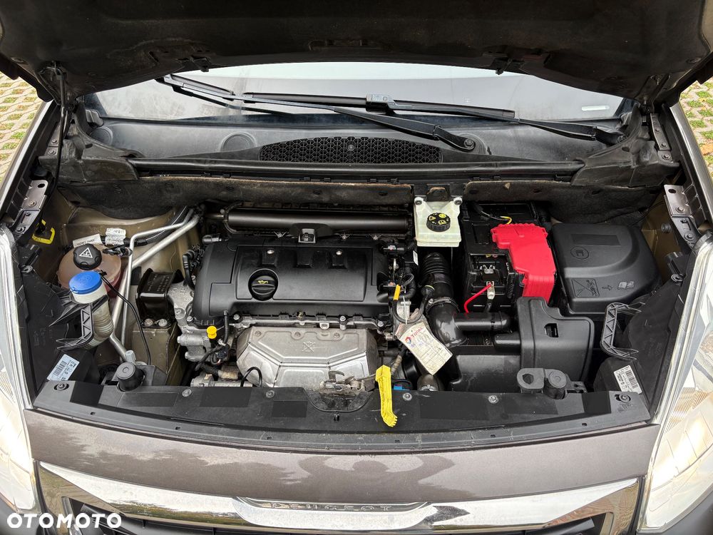 Peugeot Partner 1.6 VTi Outdoor - 23