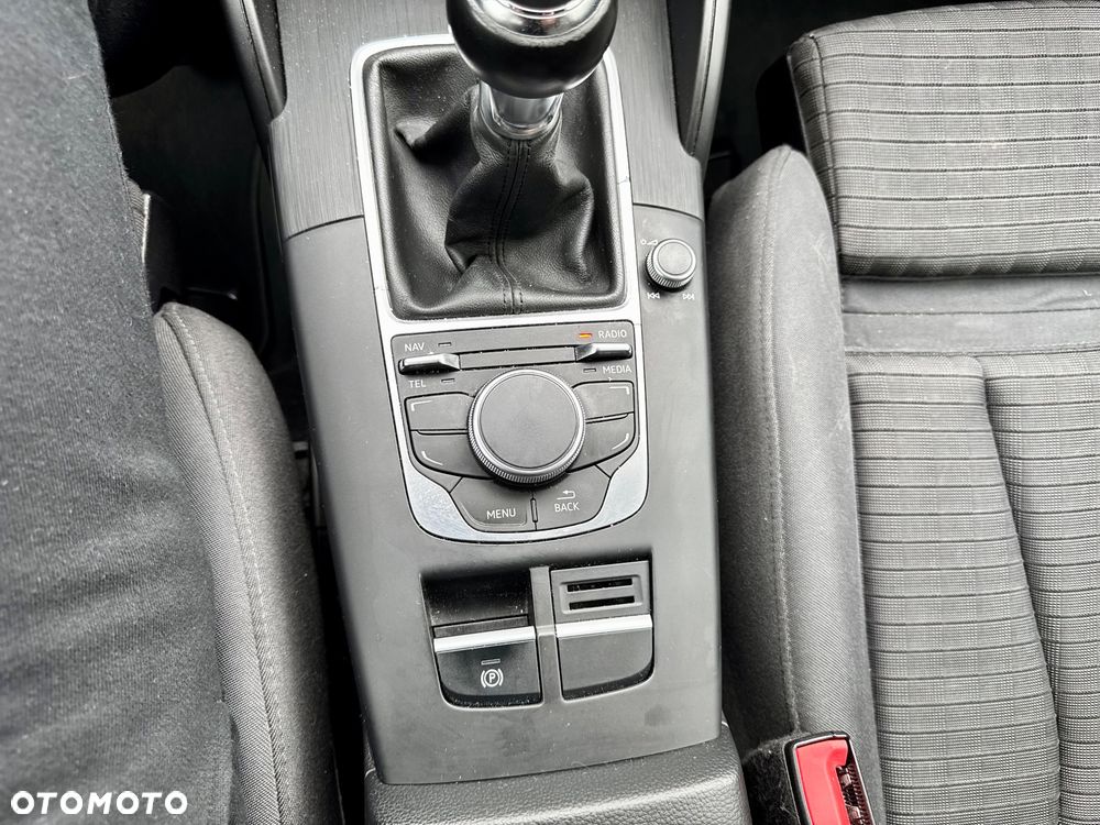 Audi A3 Sportback - 33