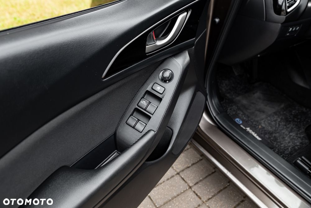 Mazda 3 SKYACTIV-G 120 Sports-Line - 19