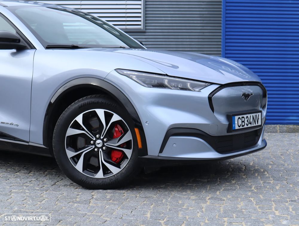 Ford Mustang Mach-E 75.7 kWh Premium AWD - 6