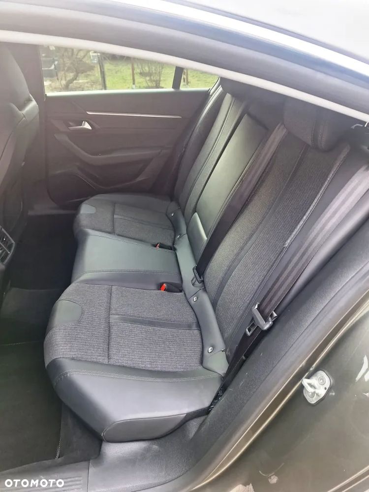 Peugeot 508 PureTech 180 EAT8 Allure Pack - 11